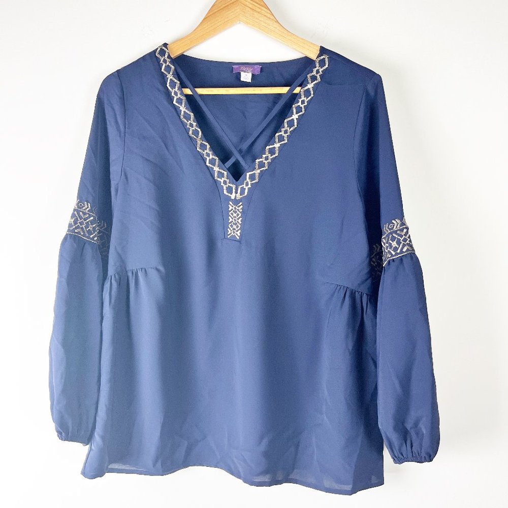 2/$30 Truly Poppy Navy & Gold Embroidered Blouse M